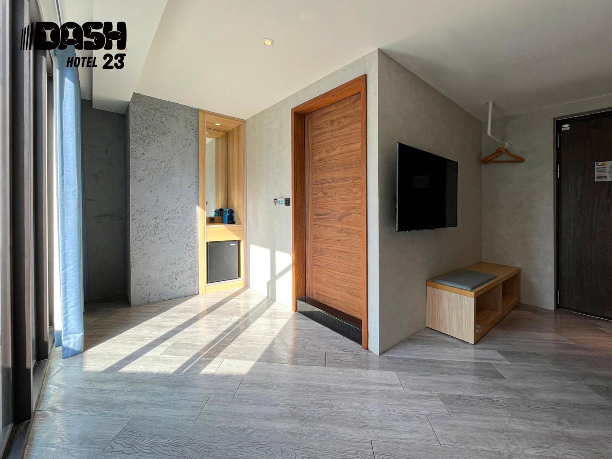 Dash 23 Hotel Тайнан Стая снимка